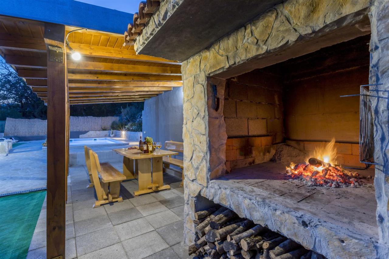 Holiday Home Dijamant Kučiće 外观 照片
