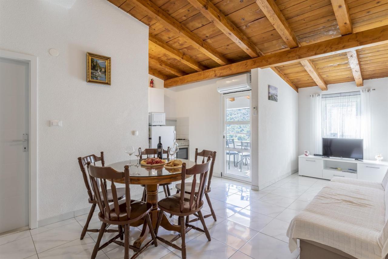 Holiday Home Dijamant Kučiće 外观 照片