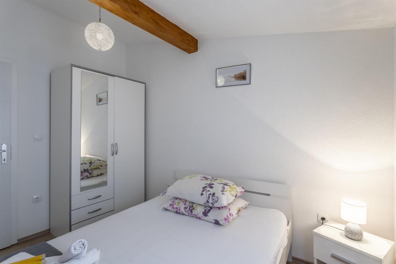 Holiday Home Dijamant Kučiće 外观 照片
