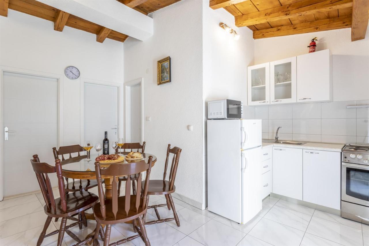 Holiday Home Dijamant Kučiće 外观 照片